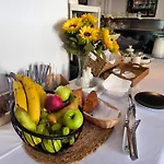 Bed & Breakfast Omir 3*
