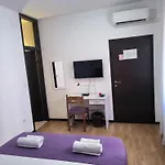 Omir Bed & Breakfast Pola