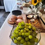 Omir Bed & Breakfast 3*