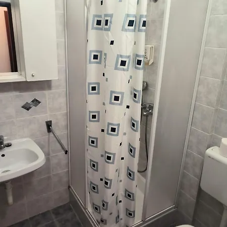 Panzió Omir *