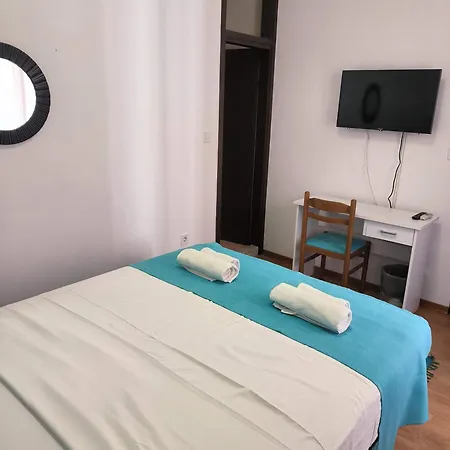 Omir Nocleg ze śniadaniem 3*