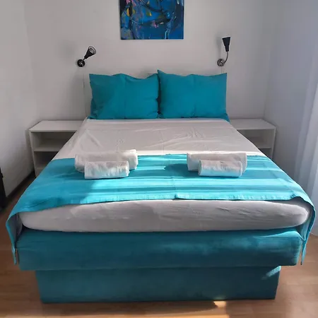 Bed and Breakfast Omir Πούλα