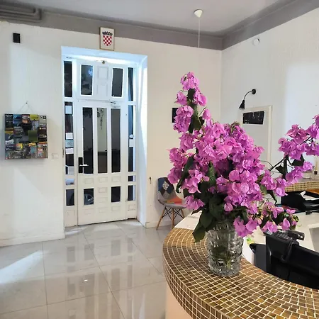 Bed & Breakfast Omir