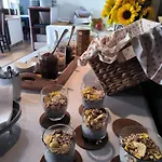 Omir Bed and Breakfast 3*