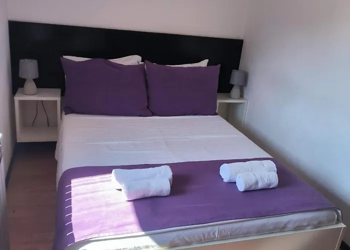 Couette-café Omir Pula