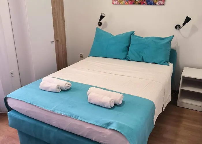 Omir Couette-café Pula